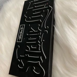 Kay von D countour pallet